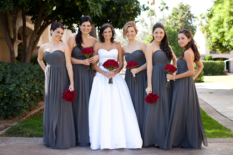 Vestidos de Dama de honor que deberías sugerirle a la novia Es la Moda