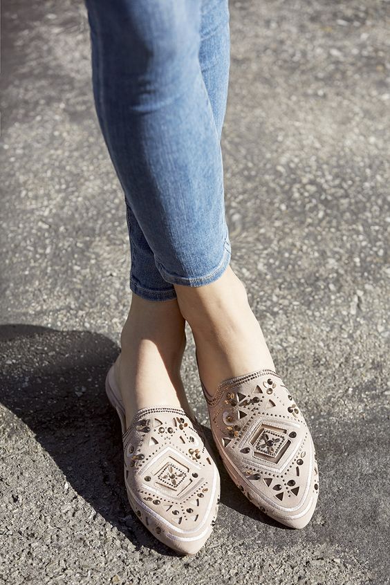 Low Shoes that will be the New Crush of your Skinny Jeans