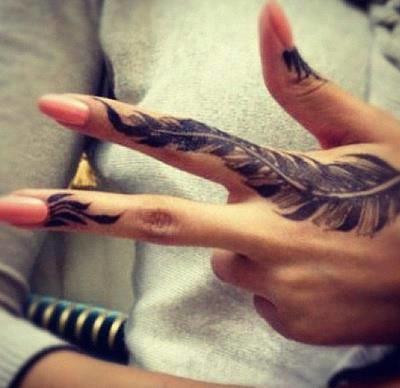 dedos tatuajes