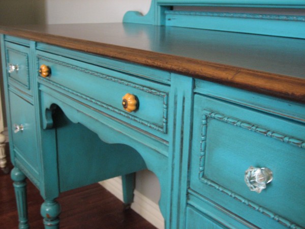 mueble azul turquesa