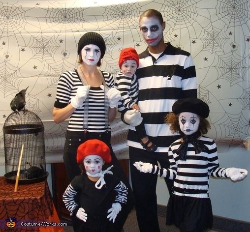 family costumes24