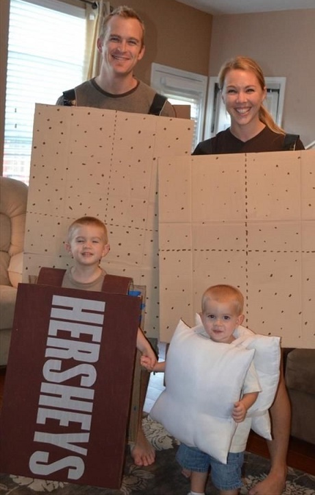 family costumes5