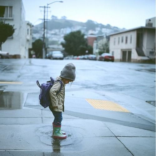 niños en la lluvia12