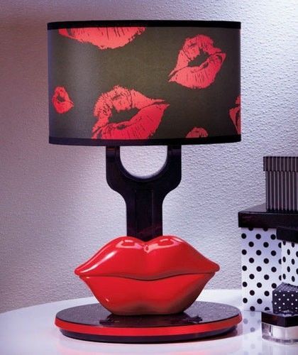 lips lamp
