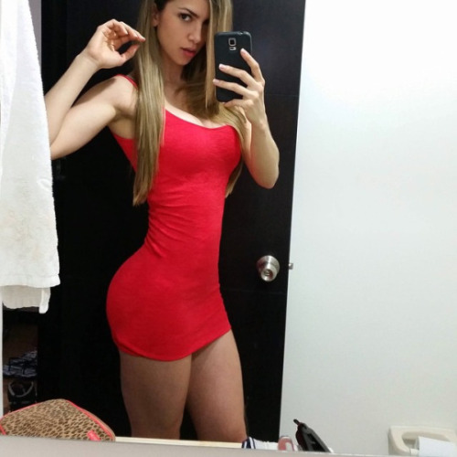 vestido corto rojo