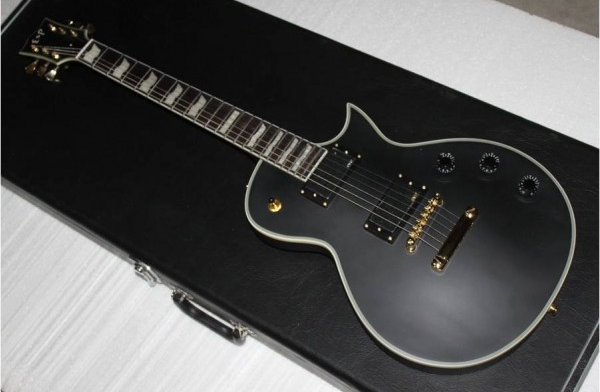 black-mate-guitar