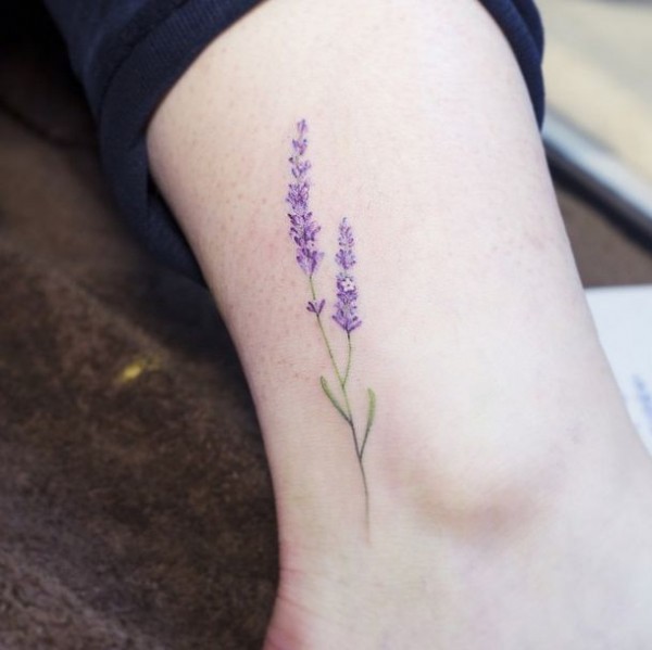 flores tatuaje