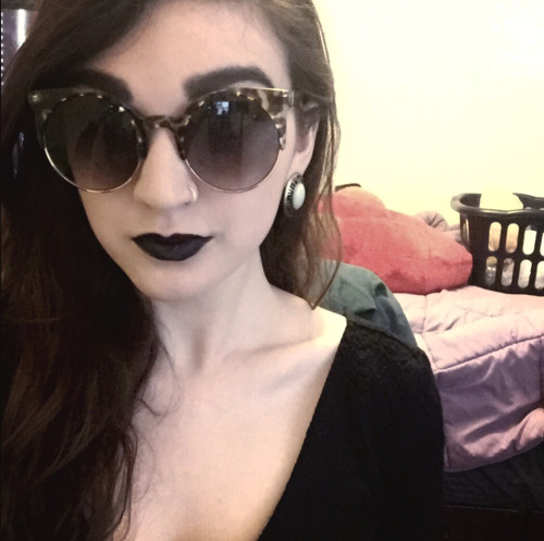 lipstick negro selfie