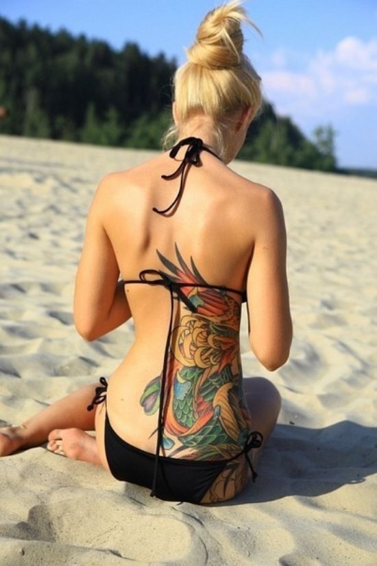 espalda tatuada