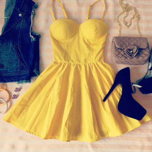 vestido amarillo