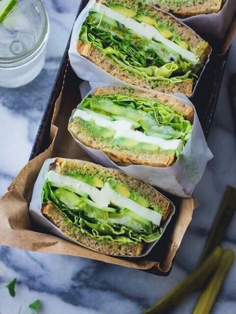 aguacate sandwich