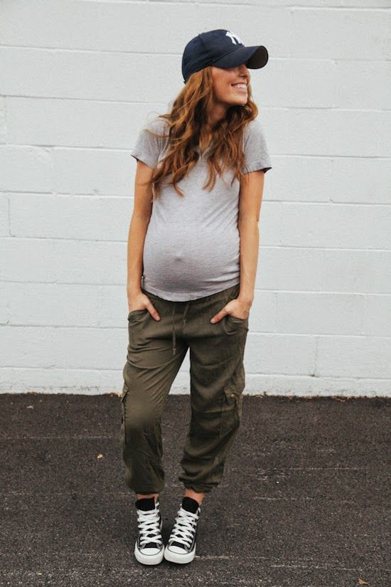 pregnant outfit