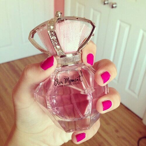 perfume photo