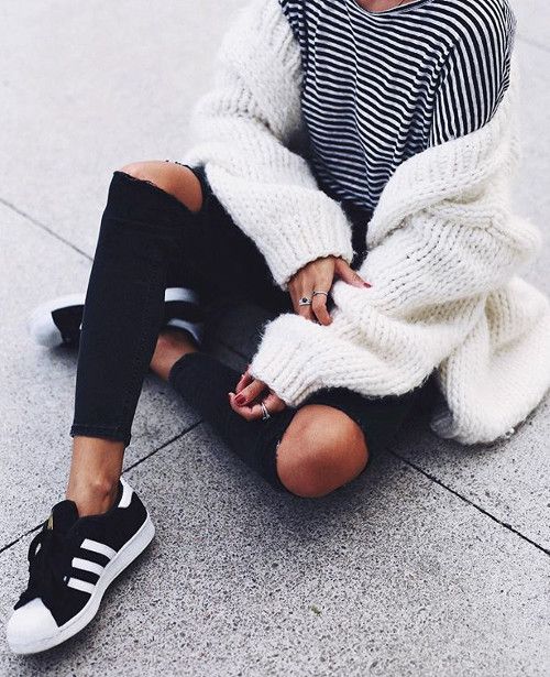 Outfits con Adidas Superstar negros que todas te querrán copiar Es la Moda