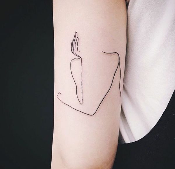 Tatuajes 'Fine Line' que se convertirán en el mejor accesorio de tus looks  | Es la Moda