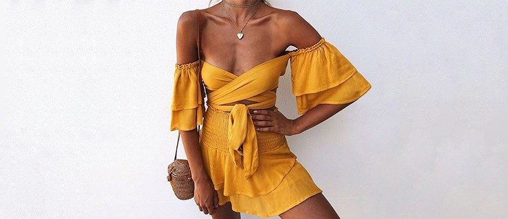 Vestidos amarillos que le confianza a tu silueta | Es la Moda