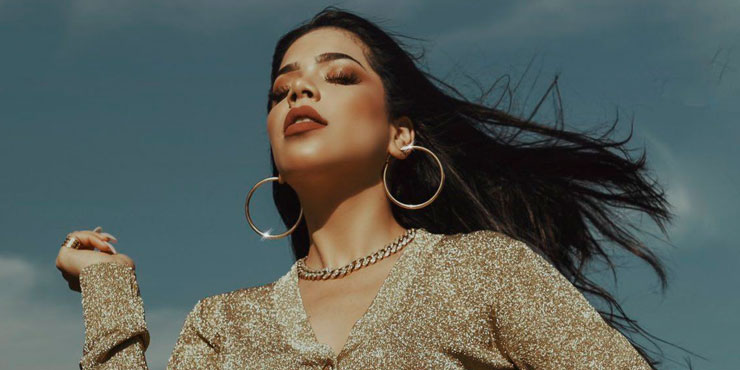 Kenia Os le arrebata a Selena Gómez la corona a la mejor melena