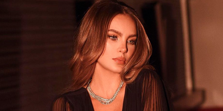Belinda da a conocer a su nuevo bebé