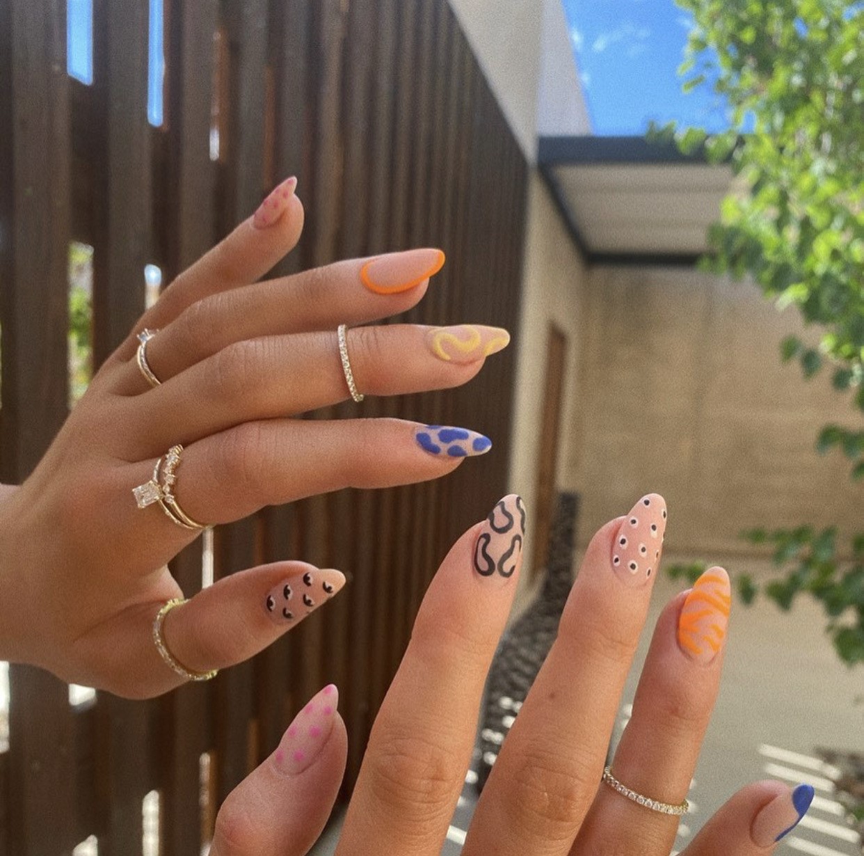 Diseños de uñas para hacer match con tu BFF Es la Moda