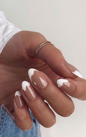 10 Diseños de uñas aesthetic para combinar con looks casuales