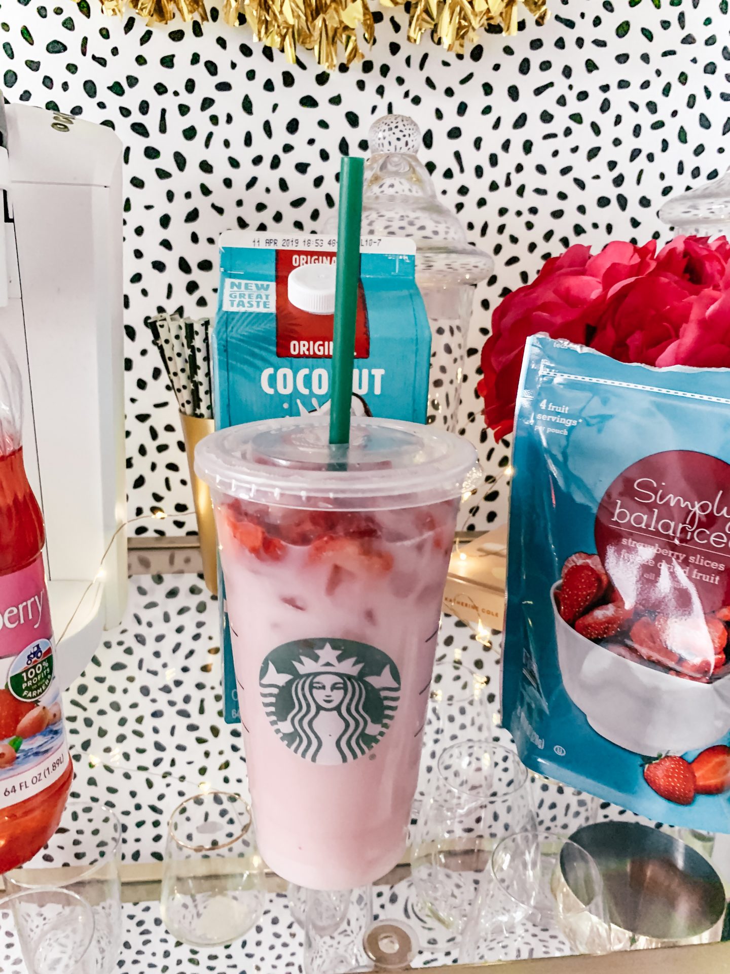 ¿Cómo hacer en casa el Pink Drink de Starbucks? Es la Moda