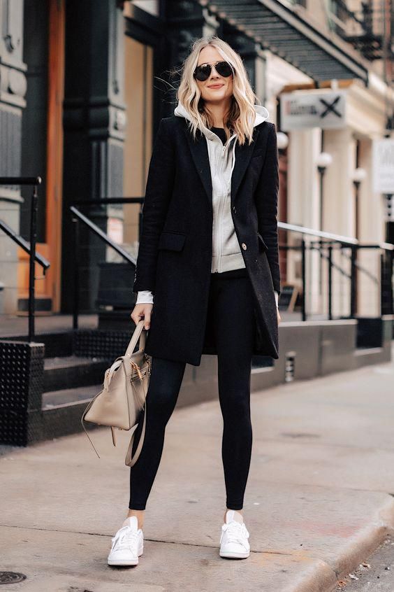 8 Diferentes formas de usar un abrigo negro de manera casual | Es la Moda