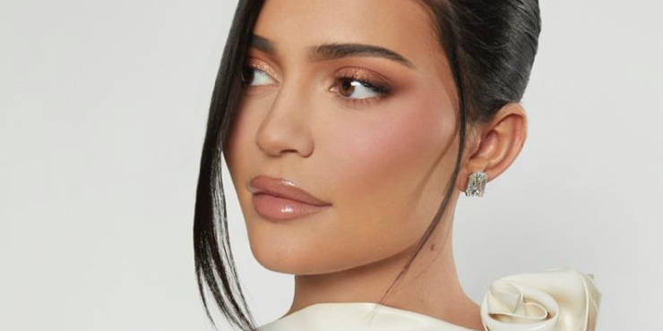 Kylie Jenner levanta sospecha de liposucción ¡mira ese abdomen!