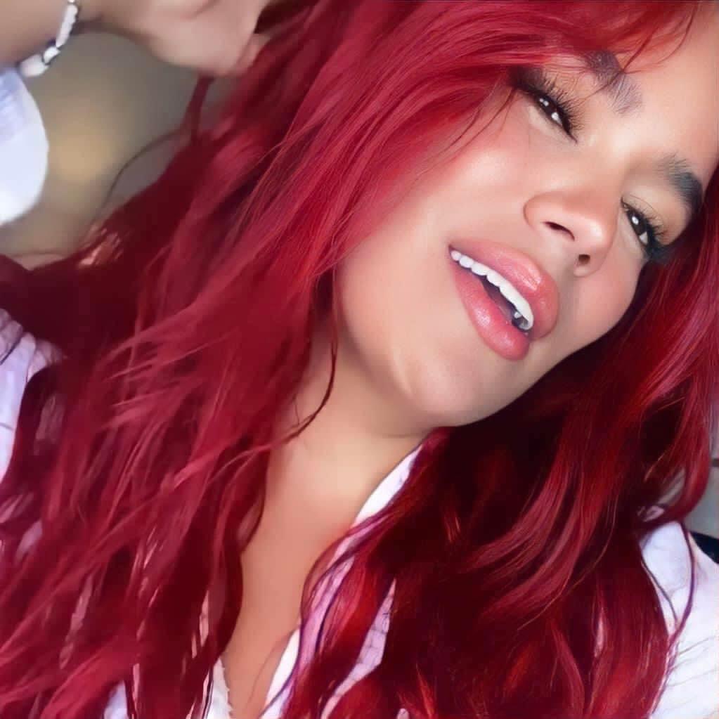 Karol G revela su nuevo color de cabello | Es la Moda