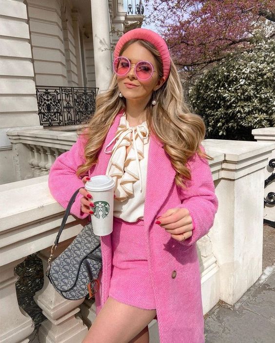 Outfits que te convertirán en la Barbie de la oficina | Es la Moda