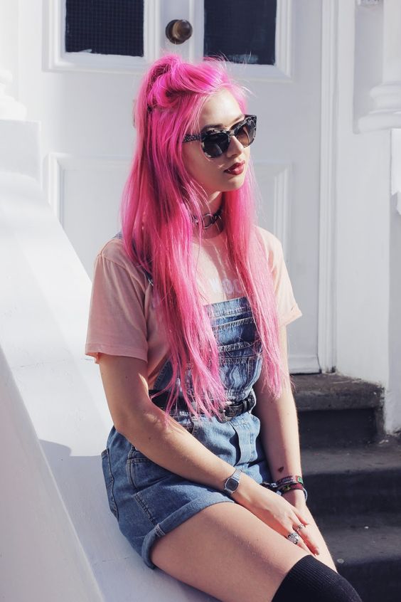 Outfits lindos para las que tienes el cabello rosa | Es la Moda