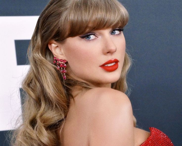 Taylor Swift sorprende con ‘The Life of a Showgirl’: indirectas, rumores y todo lo que debes saber